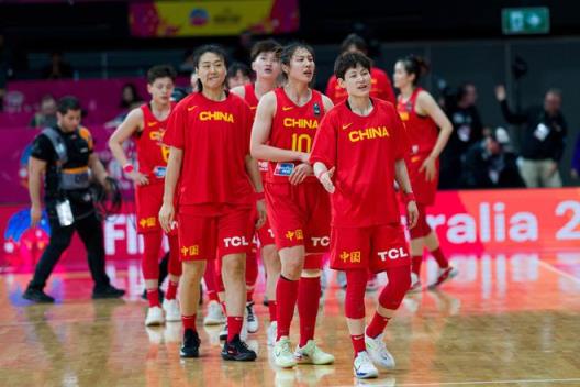 中国女篮连续三场热身赛进攻火力强劲,场均得分突破109分