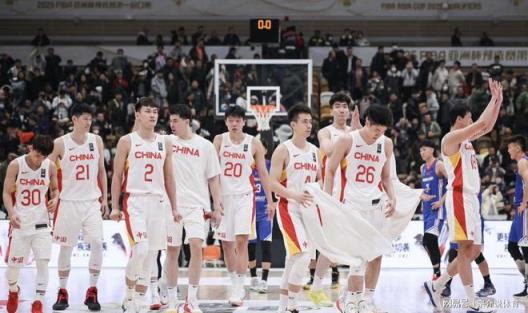 中国男篮四连败遭淘汰,球迷怒火中烧,多名球员或被开除