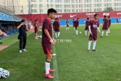 记者发布国足训练照 浙江队后卫刘浩帆已加入国家队训练