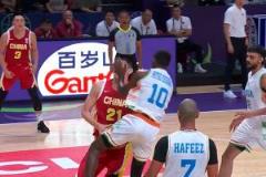  媒体人：这比赛对中国男篮考验不大，重点在避免受伤